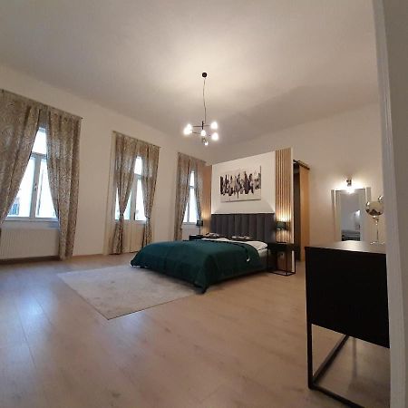 Entrez Apartment 3 - Historical Centre Košice Buitenkant foto