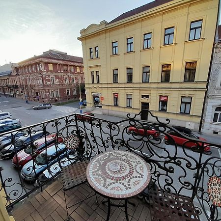 Entrez Apartment 3 - Historical Centre Košice Kamer foto