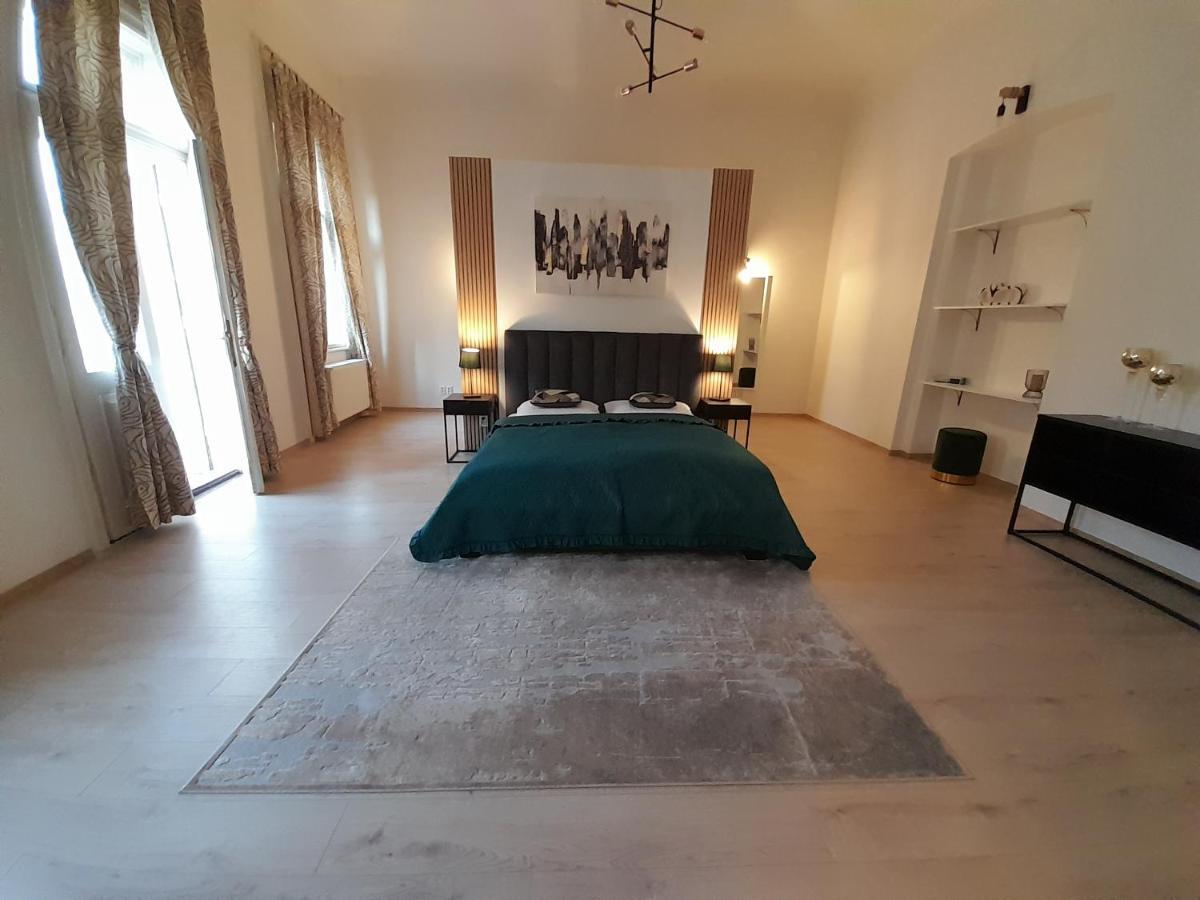 Entrez Apartment 3 - Historical Centre Košice Buitenkant foto