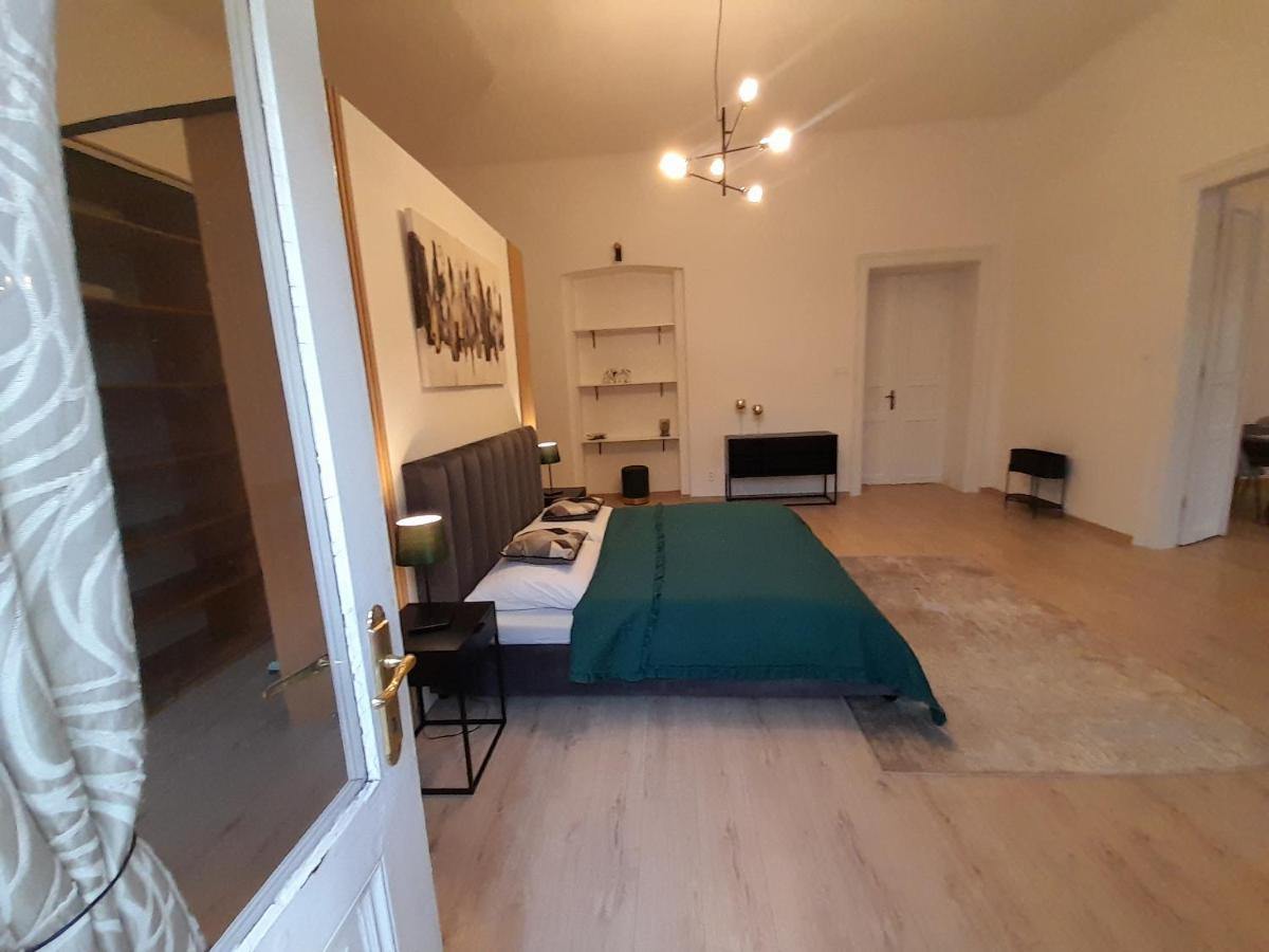 Entrez Apartment 3 - Historical Centre Košice Buitenkant foto